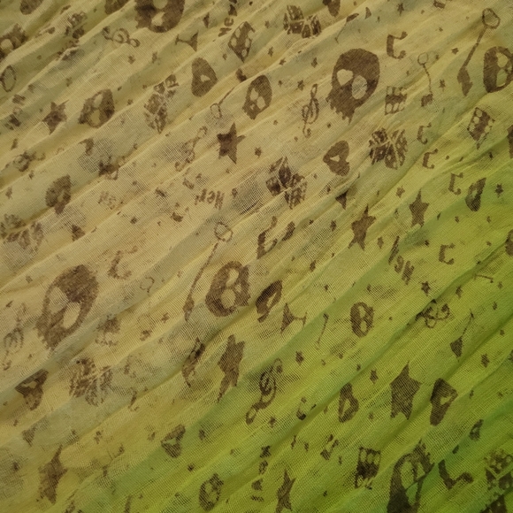 Ombre doodle scarf - Picture 5 of 7